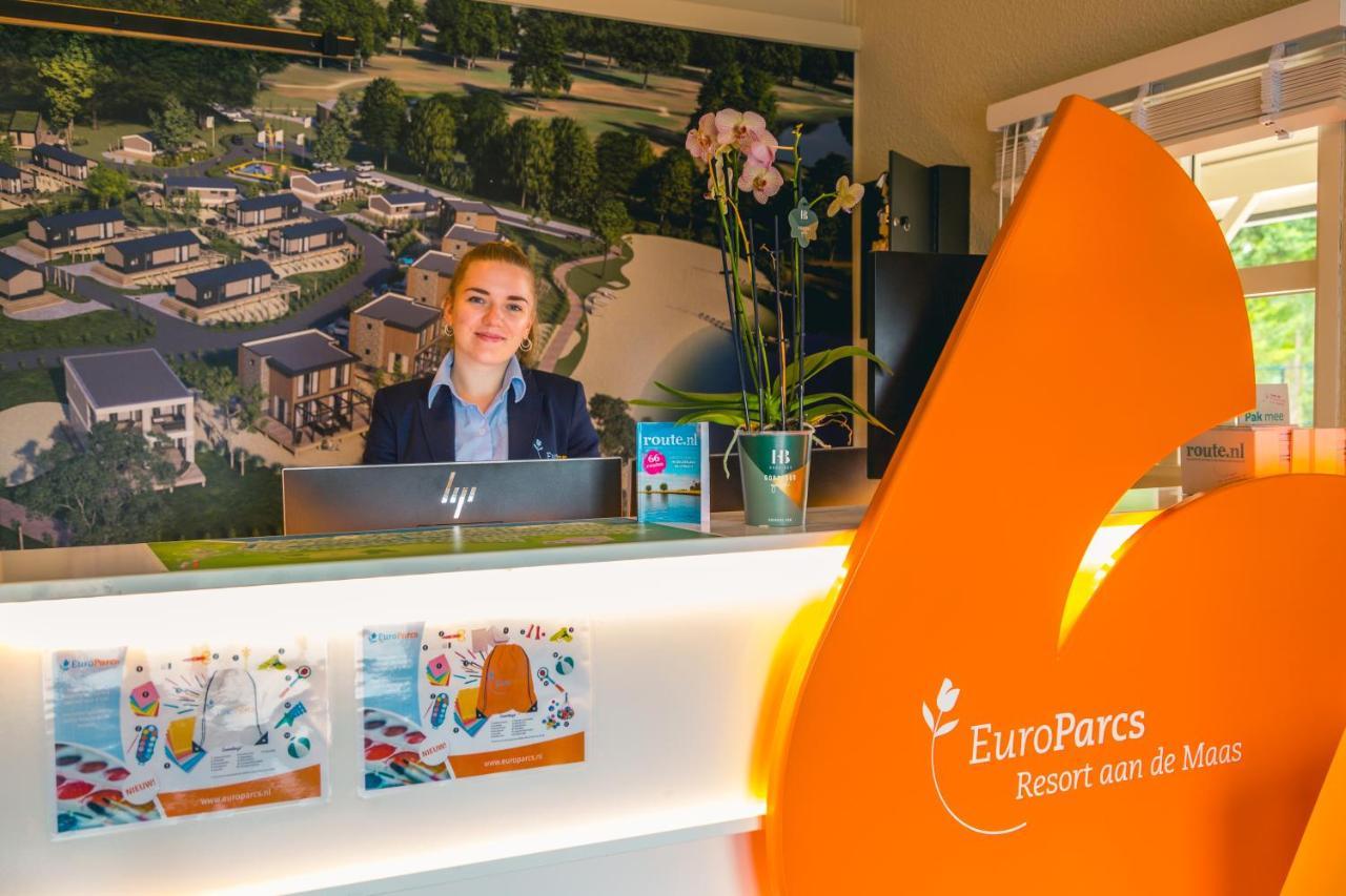 Vakantiepark Aan De Maas Kerkdriel Esterno foto