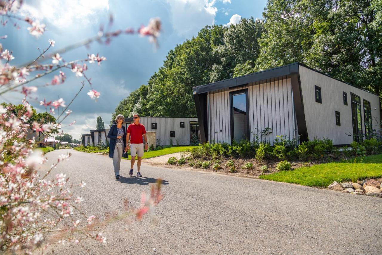 Vakantiepark Aan De Maas Kerkdriel Esterno foto