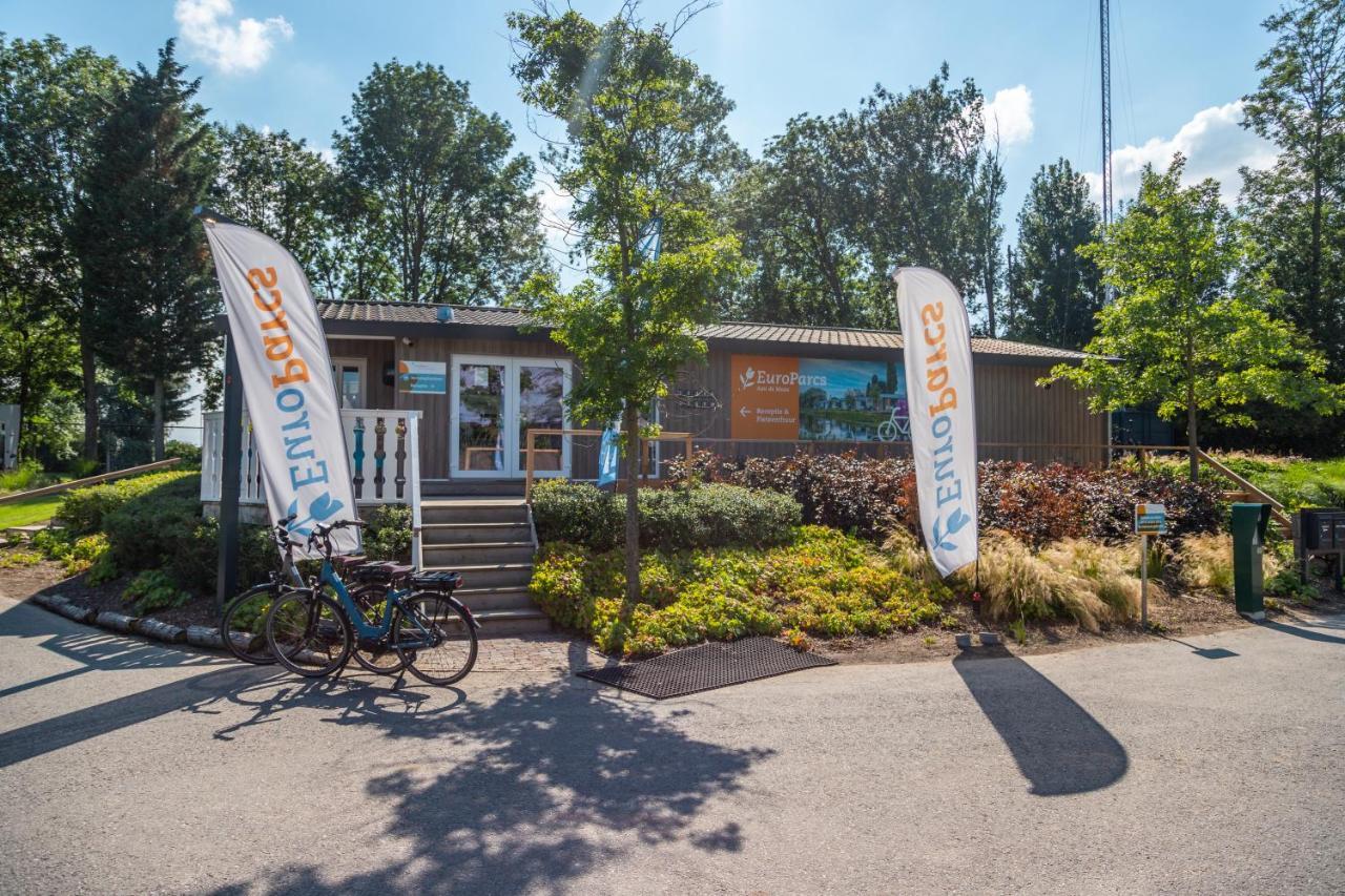 Vakantiepark Aan De Maas Kerkdriel Esterno foto