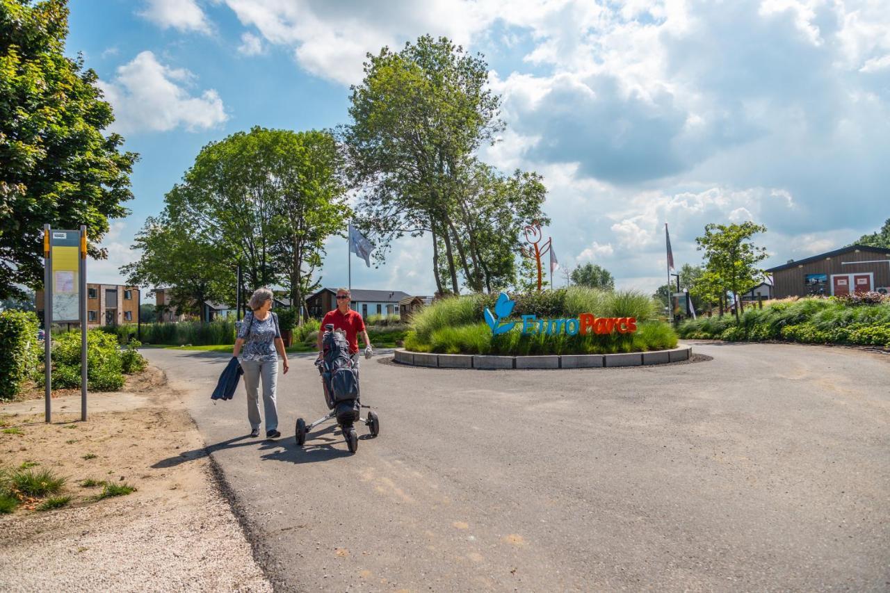 Vakantiepark Aan De Maas Kerkdriel Esterno foto