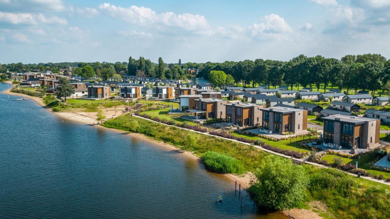 Vakantiepark Aan De Maas Kerkdriel Esterno foto